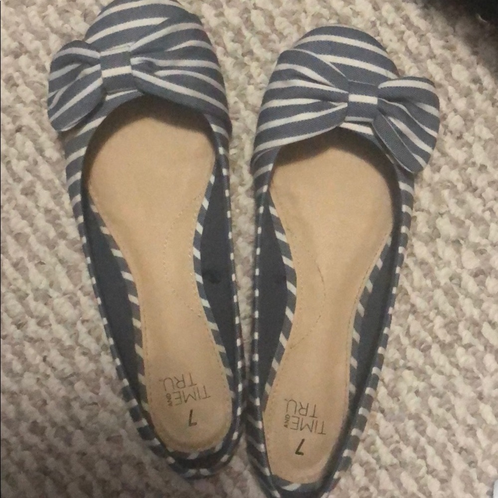Time and Tru Striped Flats size 7 - Picture 2 of 3